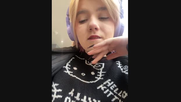 Baby__Naughty StripChat Female 21-01-2025