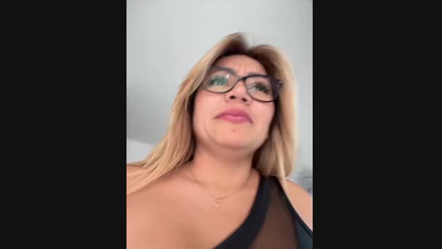 DIANITA_1988 StripChat Female 20-01-2025
