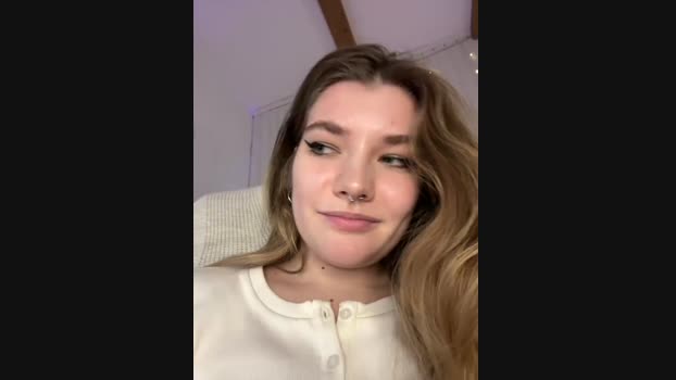 Holy_Tereza StripChat Female 21-01-2025