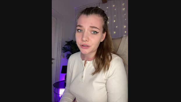 Holy_Tereza StripChat Female 21-01-2025