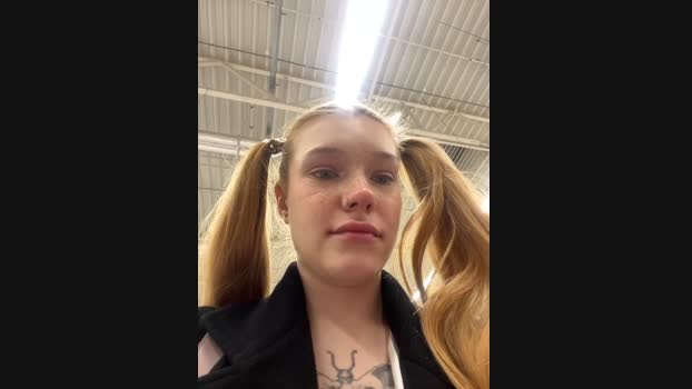 Honey___Hot StripChat Female 20-01-2025