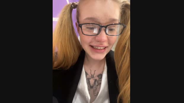 Honey___Hot StripChat Female 20-01-2025