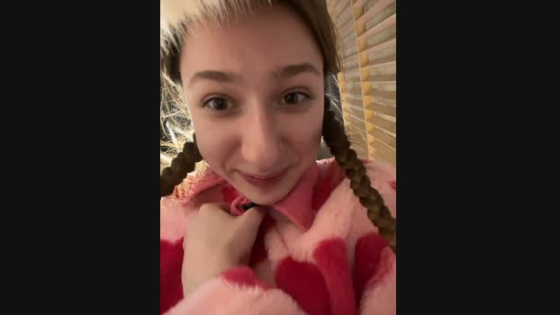 Lia__Love StripChat Female 20-01-2025