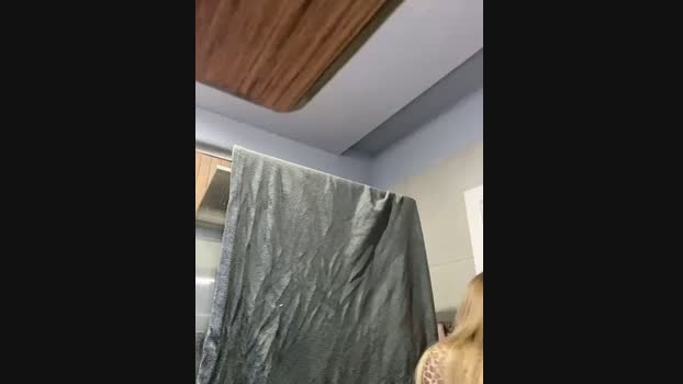 LiaraTesoni StripChat Female 20-01-2025