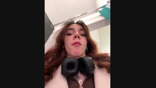 Lily__Belle StripChat Female 21-01-2025