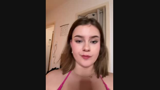 MaribelRiver StripChat Female 20-01-2025