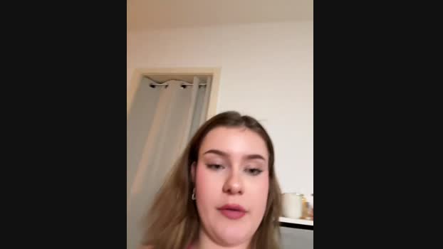 MaribelRiver StripChat Female 20-01-2025