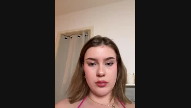 MaribelRiver StripChat Female 20-01-2025