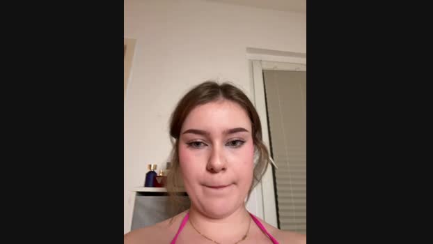 MaribelRiver StripChat Female 20-01-2025