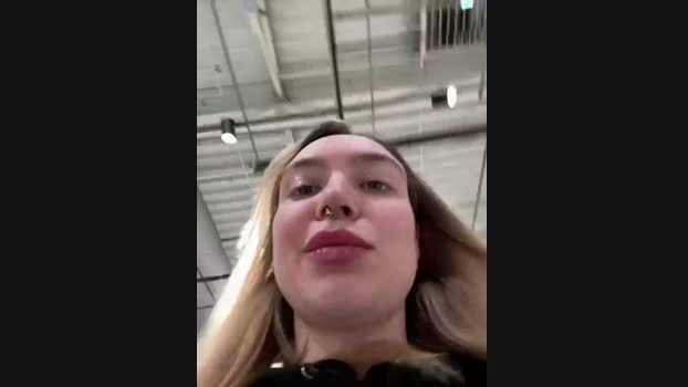 Miss_Elfie StripChat Female 20-01-2025