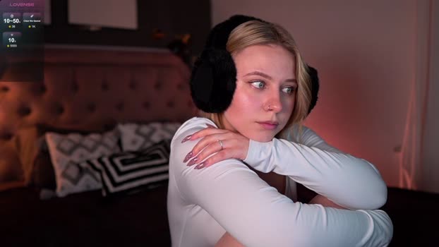 Selena_Flowers_ StripChat Female 20-01-2025