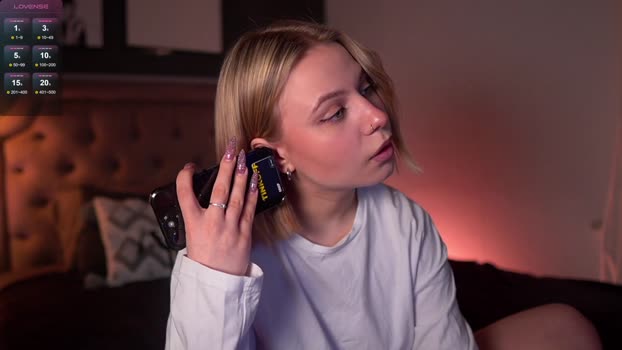 Selena_Flowers_ StripChat Female 20-01-2025