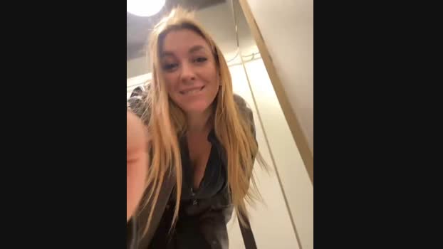 Sweet___Emily StripChat Female 21-01-2025