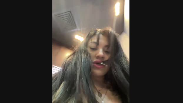 Wet__Bunny StripChat Female 20-01-2025