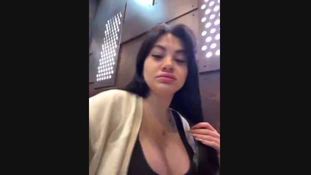 Wet__Bunny StripChat Female 20-01-2025