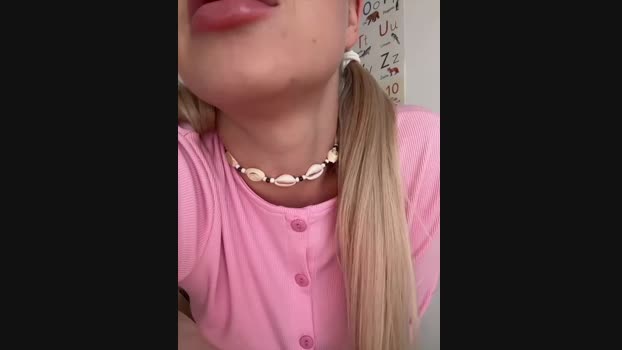 streetdoll StripChat Female 20-01-2025