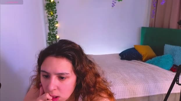 2girl_1_cum StripChat Female 22-01-2025