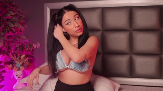 Anais_Bloom StripChat Female 21-01-2025