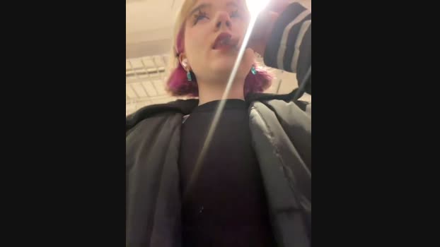 Baby__Naughty StripChat Female 22-01-2025