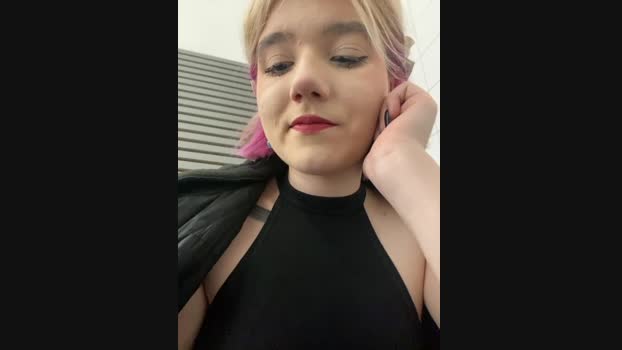Baby__Naughty StripChat Female 22-01-2025