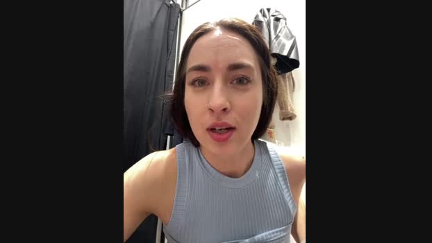 Holly_Play StripChat Female 22-01-2025