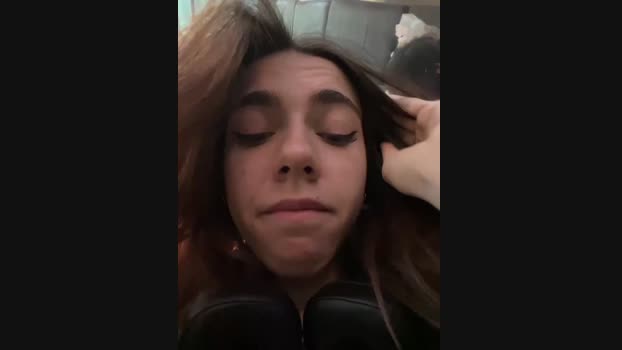 Lily__Belle StripChat Female 21-01-2025