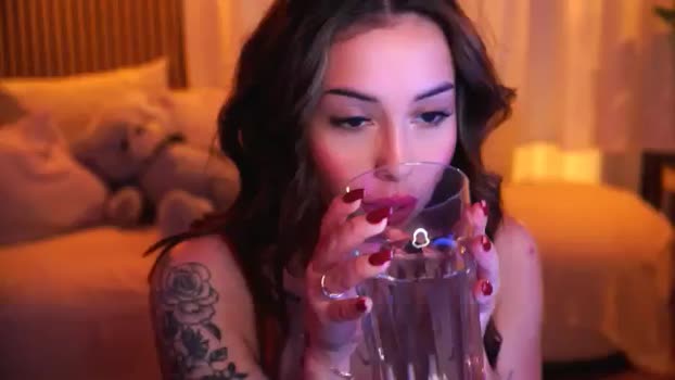 Naomii18 MyFreeCams Female 22-01-2025