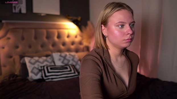 Selena_Flowers_ StripChat Female 21-01-2025