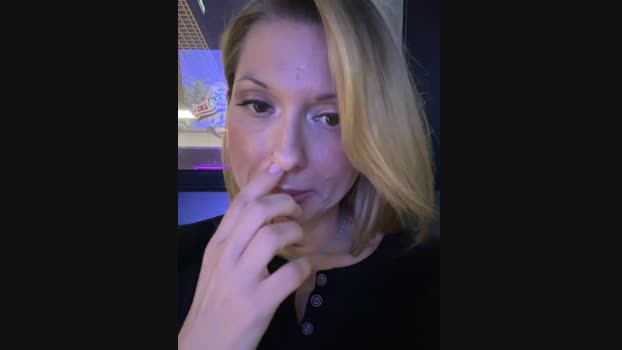 Succubus_magdalena2024 StripChat Female 22-01-2025