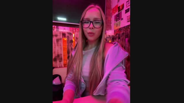 mur_girl StripChat Female 22-01-2025
