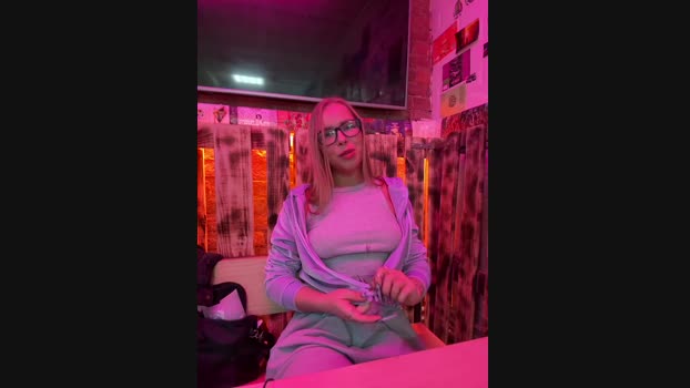 mur_girl StripChat Female 22-01-2025