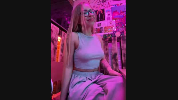 mur_girl StripChat Female 22-01-2025