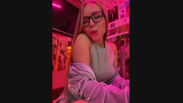 mur_girl StripChat Female 22-01-2025