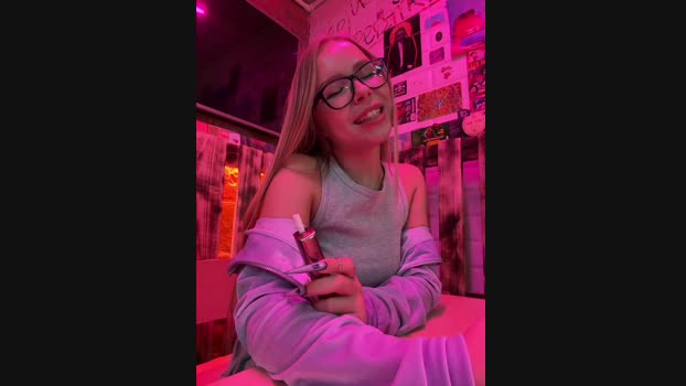 mur_girl StripChat Female 22-01-2025