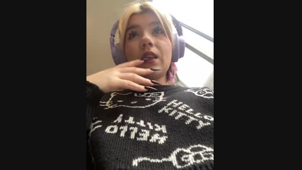 Baby__Naughty StripChat Female 23-01-2025