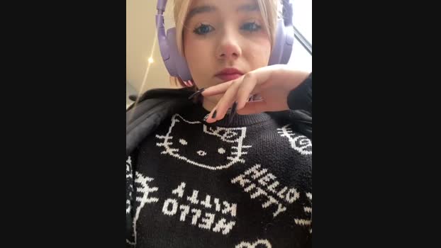 Baby__Naughty StripChat Female 23-01-2025