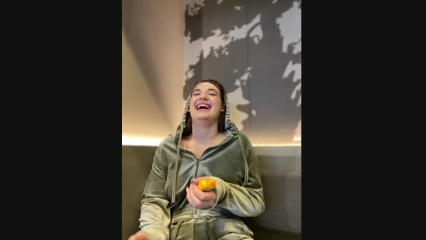 Holly_Molii StripChat Female 23-01-2025