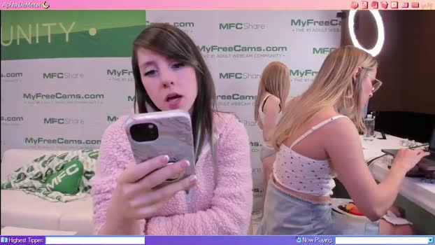 KittyCorner MyFreeCams Female 22-01-2025