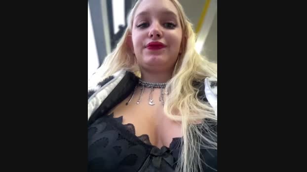 Milkyy_wway StripChat Female 23-01-2025