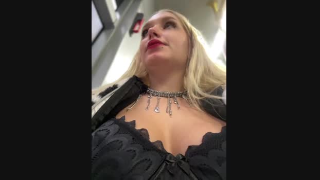 Milkyy_wway StripChat Female 23-01-2025