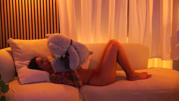 Naomii18 MyFreeCams Female 22-01-2025