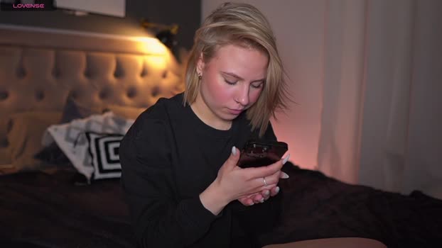 Selena_Flowers_ StripChat Female 22-01-2025