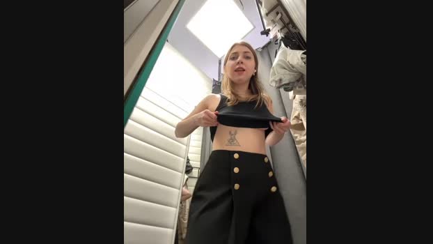 Sunny___Bunny StripChat Female 23-01-2025