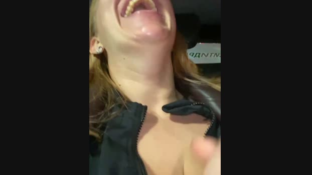 Sweet___Emily StripChat Female 22-01-2025