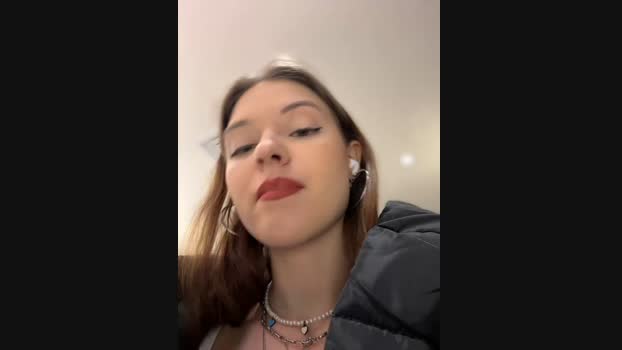 Times__Square StripChat Female 22-01-2025