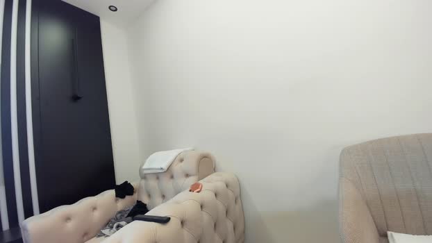 ehotlovea Chaturbate Female 22-01-2025