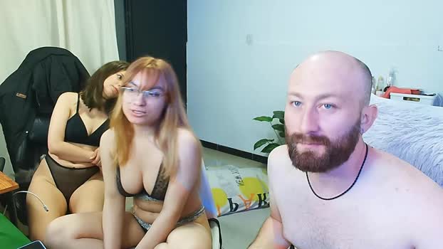 holly_and_honey_69 Chaturbate Couple 22-01-2025