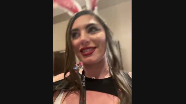 lovely_beast StripChat Female 22-01-2025