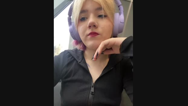 Baby__Naughty StripChat Female 24-01-2025