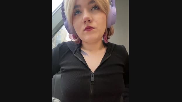 Baby__Naughty StripChat Female 24-01-2025